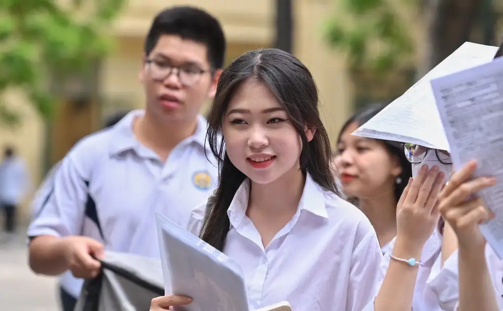 Điều kiện đủ để xét tuyển học bạ vào đại học 2025