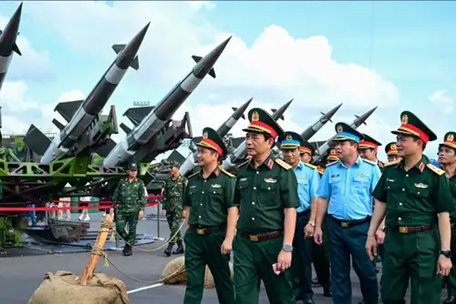 Ứng dụng của vật lý trong An Ninh và Quốc Phòng